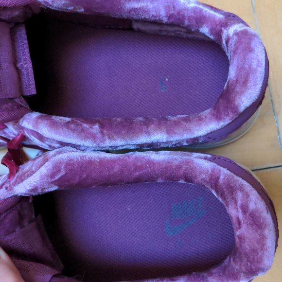 EUC Nike Air Force 1 Low Crushed Velvet (GS) - Picture 7 of 11